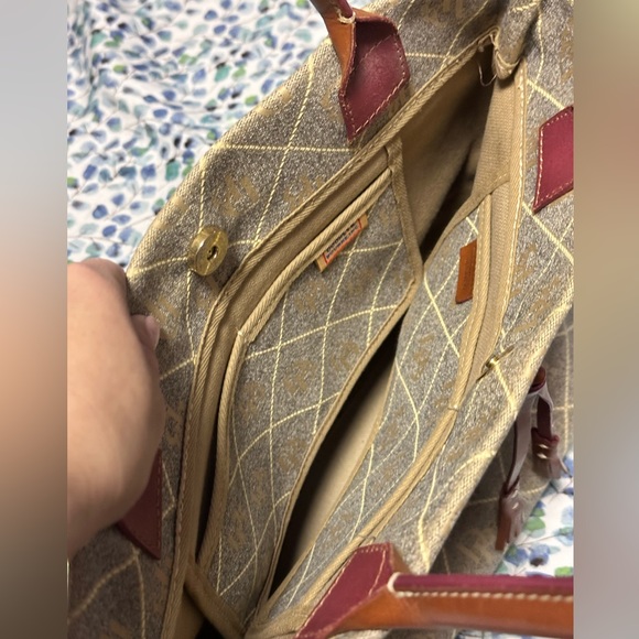 Dooney and Bourke - Picture 6 of 7